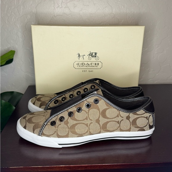 Coach‎ sneakers! - Picture 3 of 8